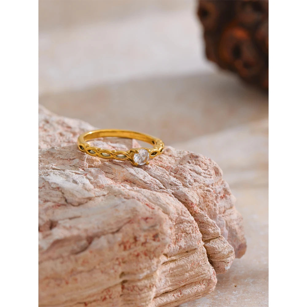 Anel Fino com Zircônia