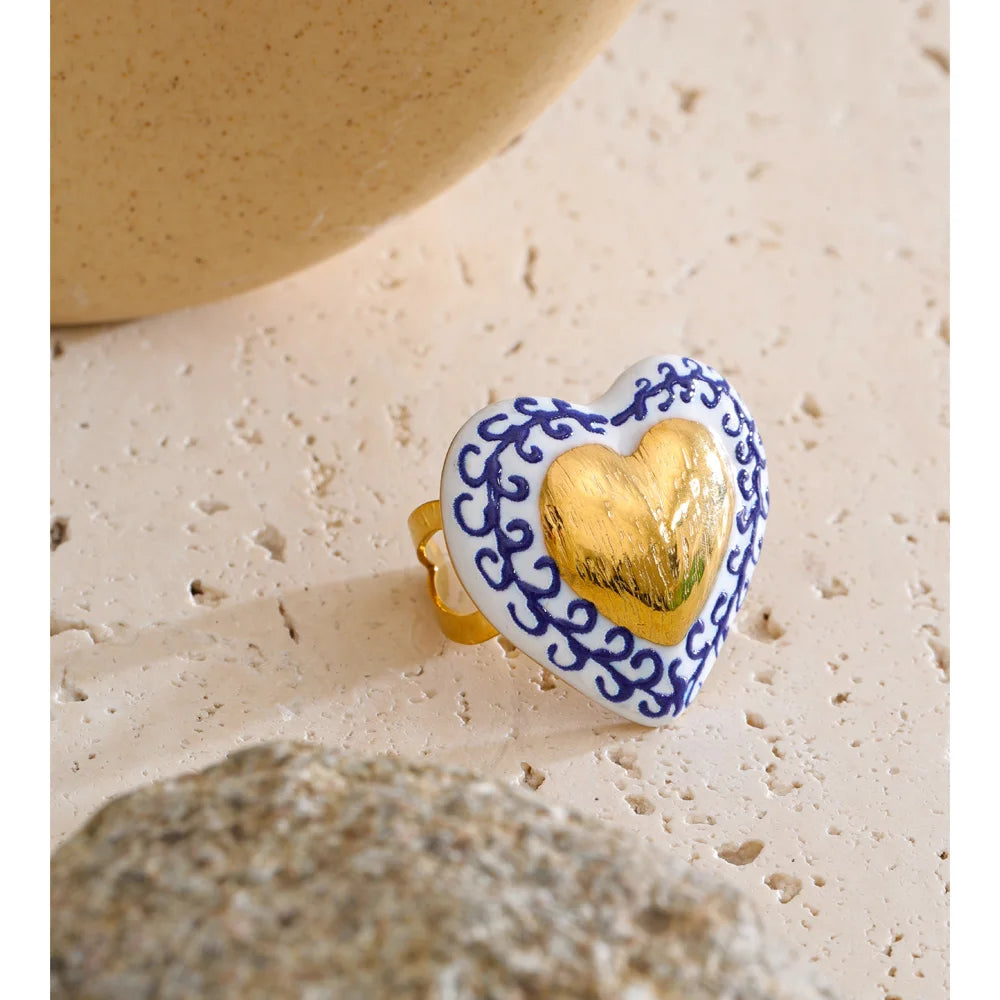 Anel Coração Dourado em Porcelana Azul Vintage Feminino