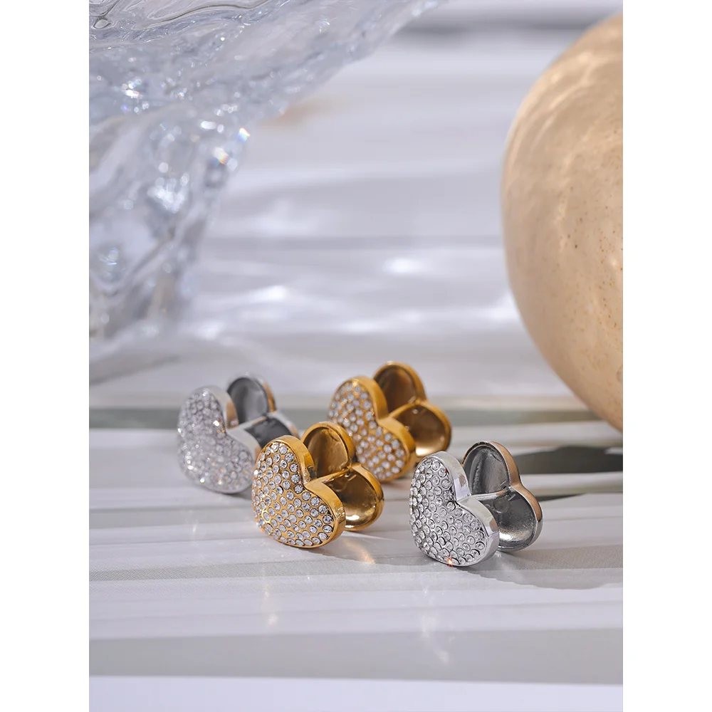 Brinco Coração Luxo Cristal Pavê Dourado