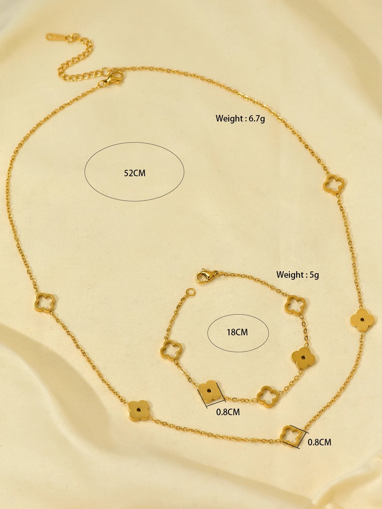 Colar Pingente Trevo e Flor de Ameixa