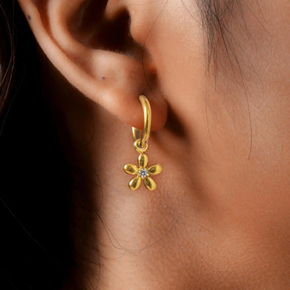 Brincos Argola Dourado Flor Zircônia