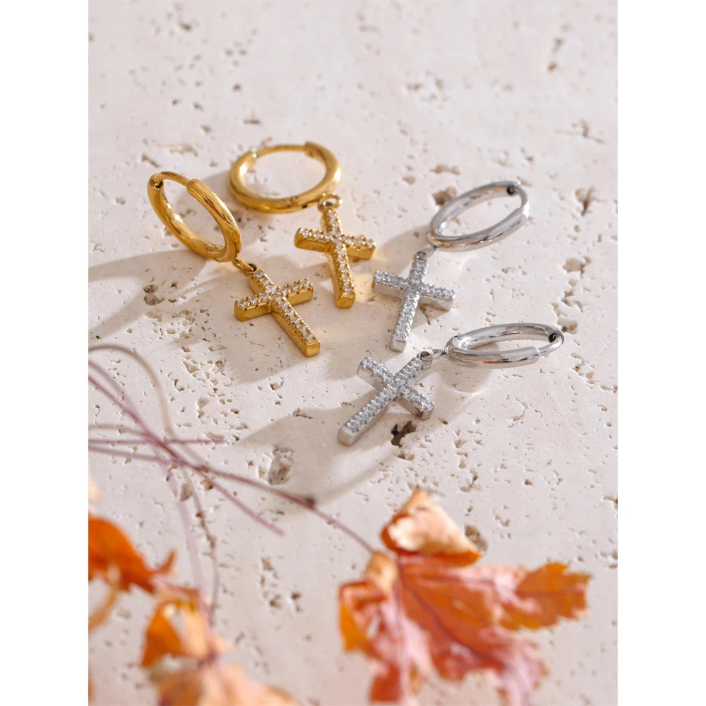 Brinco Argola Cruz Cristal Dourado Sofisticado