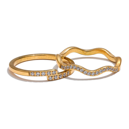 Anel Estilo Minimalista com Zircônias Brilhantes