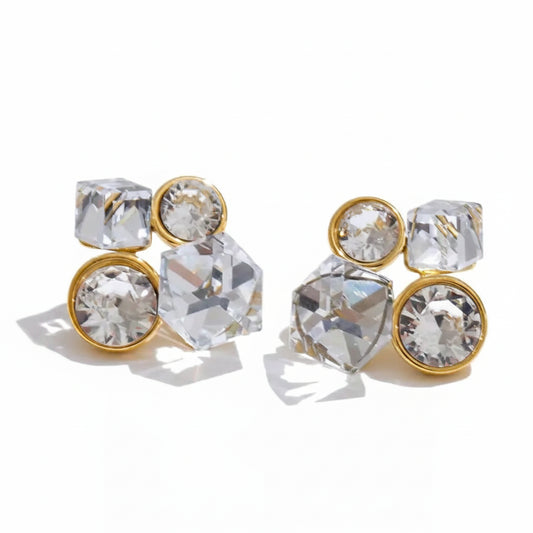 Brinco Feminino Cristal Geométrico com Acabamento Dourado e Brilho Premium
