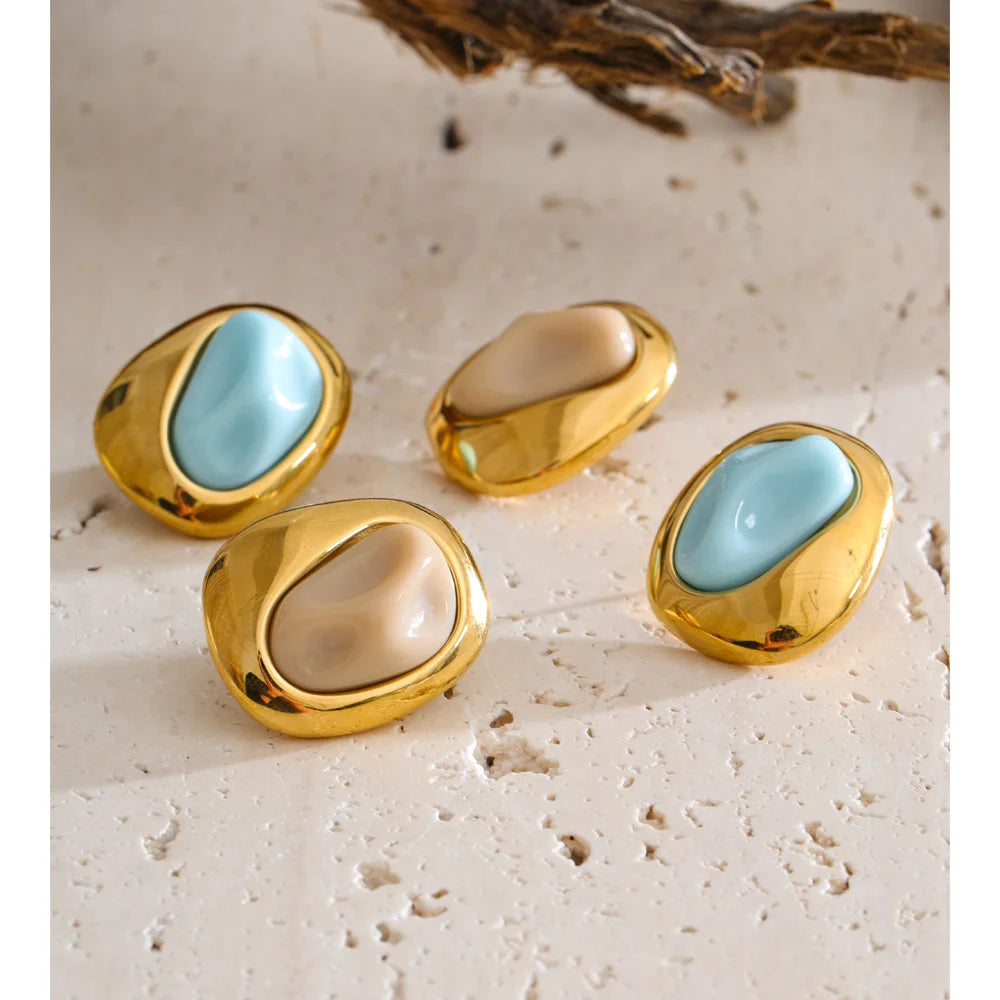 Brinco Dourado Orgânico com Pedra Azul Feminino