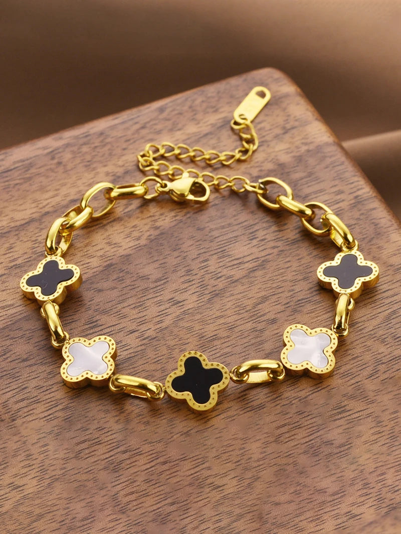 Pulseira Dourada com Flores Delicadas Feminina
