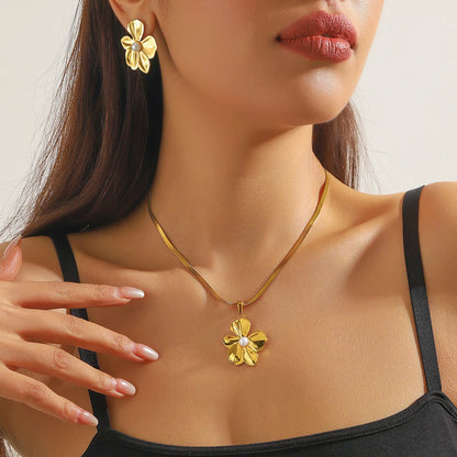 Colar e Brincos Flor com Pérola