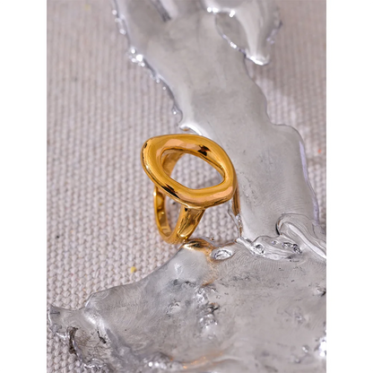 Anel Oval Vazado Dourado Feminino Minimalista