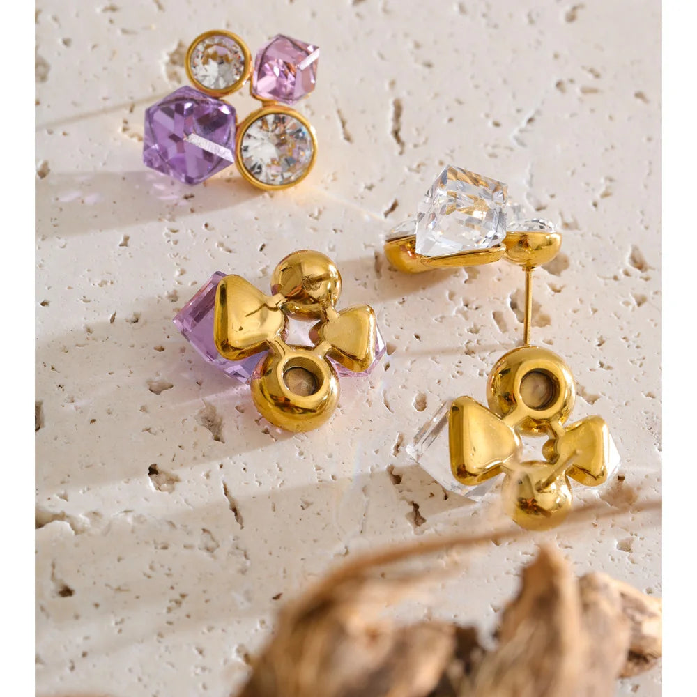 Brinco Feminino Cristal Geométrico com Acabamento Dourado e Brilho Premium