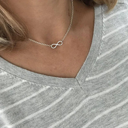 Colar Choker Pingente Infinito