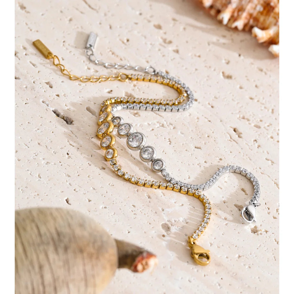 Pulseira Riviera Feminina Dourada com Zircônias Brilhantes Ajustável