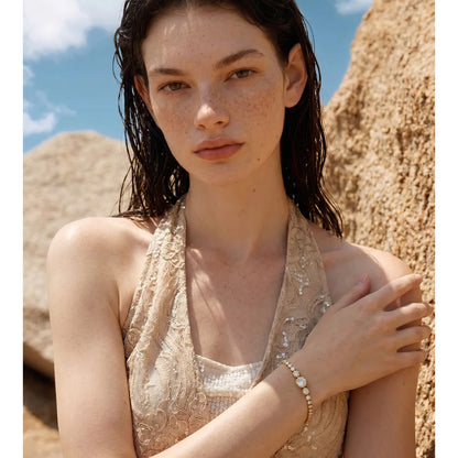 Pulseira Riviera Feminina Dourada com Zircônias Brilhantes Ajustável