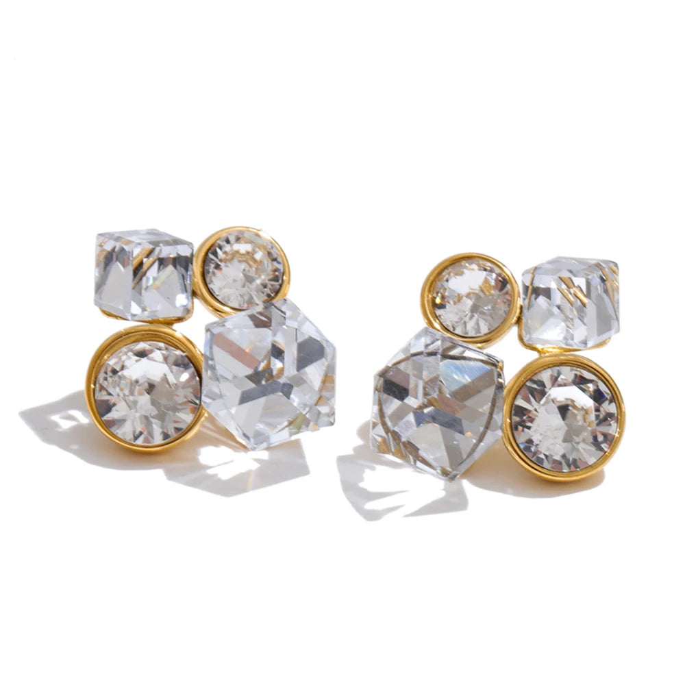 Brinco Feminino Cristal Geométrico com Acabamento Dourado e Brilho Premium