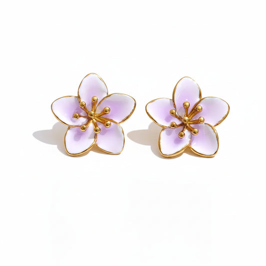 Brinco Flor Lilás Esmaltado Feminino com Detalhes Dourados Delicado e Elegante
